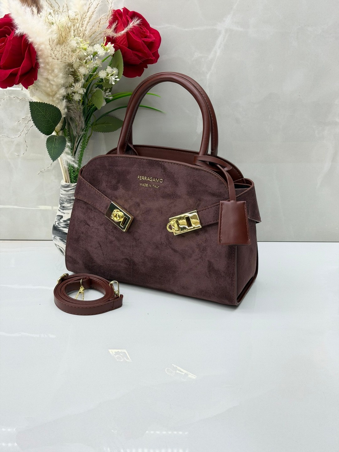 сумка замшевая miu miu aventure,сумка женская замшевая miu miu,сумка,сумка замшевая,сумка женская