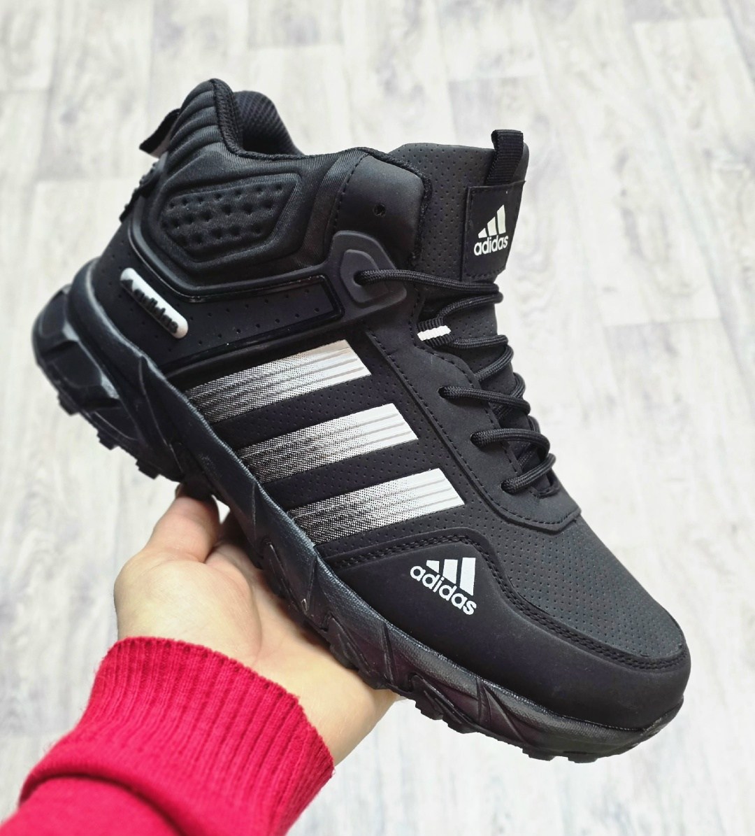 кроссовки мужские зимние adidas,мужские зимние кроссовки adidas climaproof,кроссовки adidas climaproof зимние,зимние кроссовки adidas,кроссовки мужские зимние adidas climaproof синие на меху