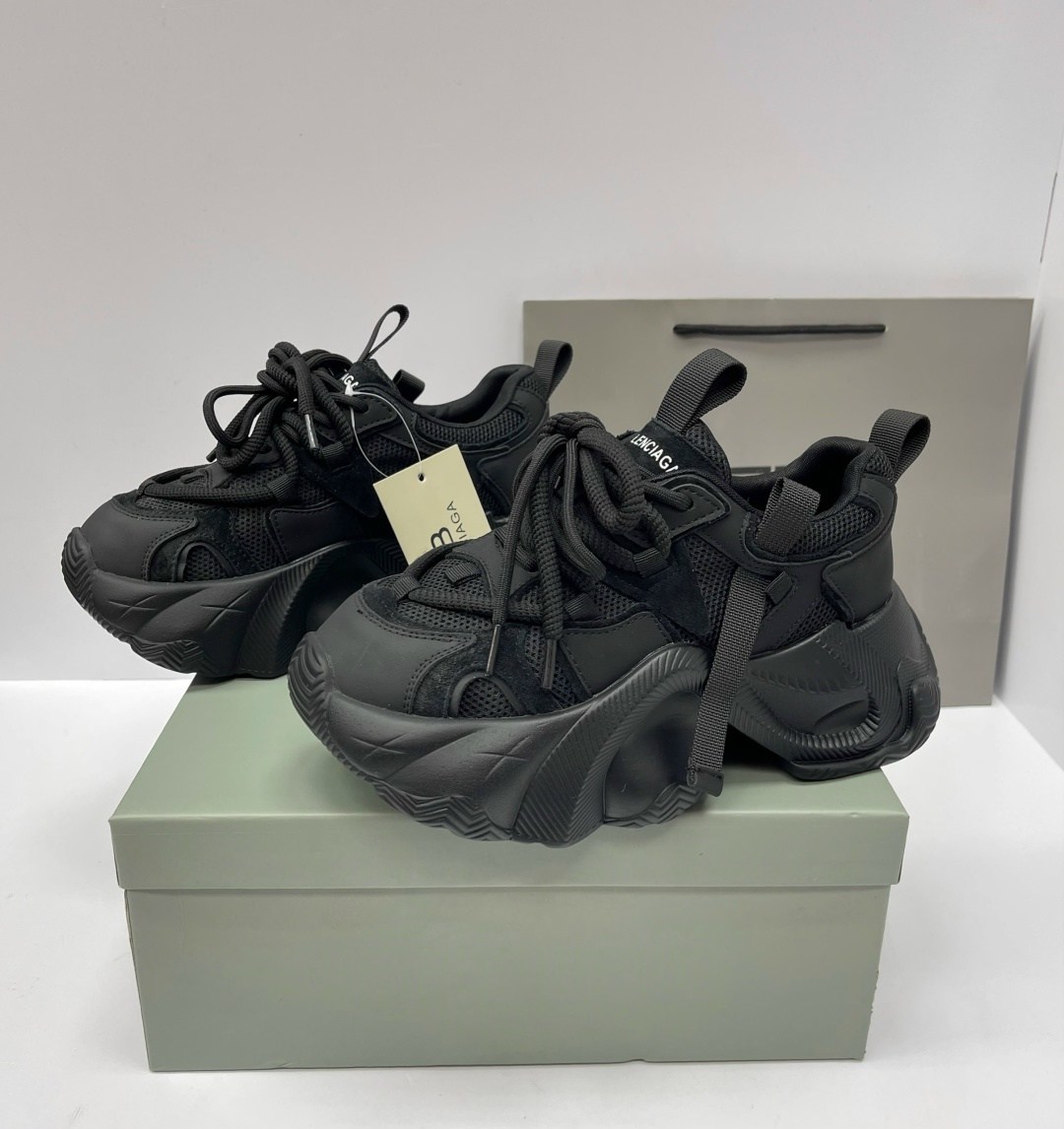 кроссовки женские balenciaga,кроссовки balenciaga,,женские массивные кроссовки,массивные кроссовки