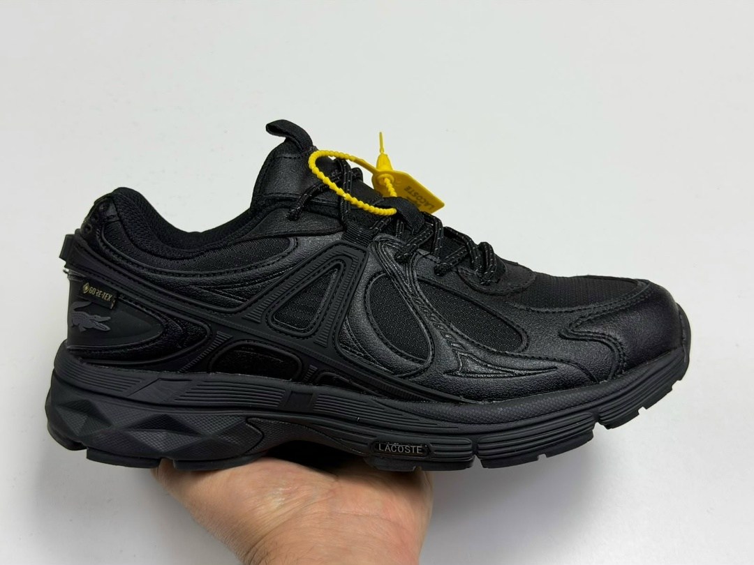 черные кроссовки,кроссовки balenciaga runner lace-up черный,черные мужские кроссовки track balenciaga,трековые кроссовки jelly balenciaga черный,off-white кроссовки be right back черный