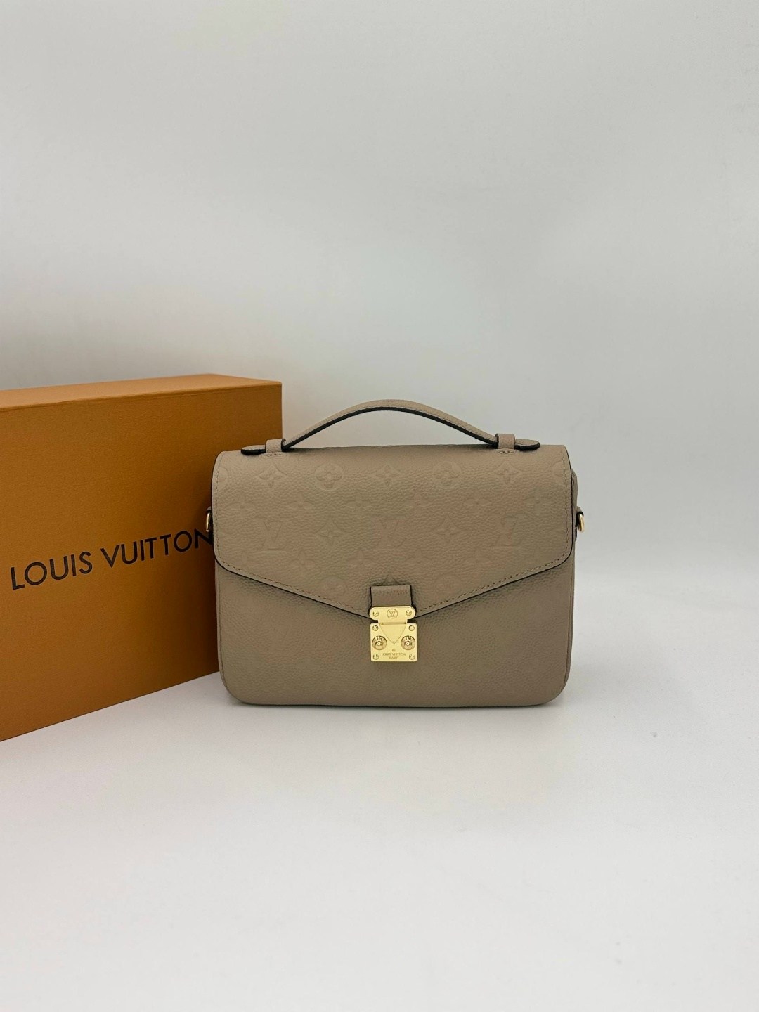 сумка pochette metis louis vuitton,cумка louis vuitton,louis vuitton женская сумка,louis vuitton pochette metis,louis vuitton сумка на плечо