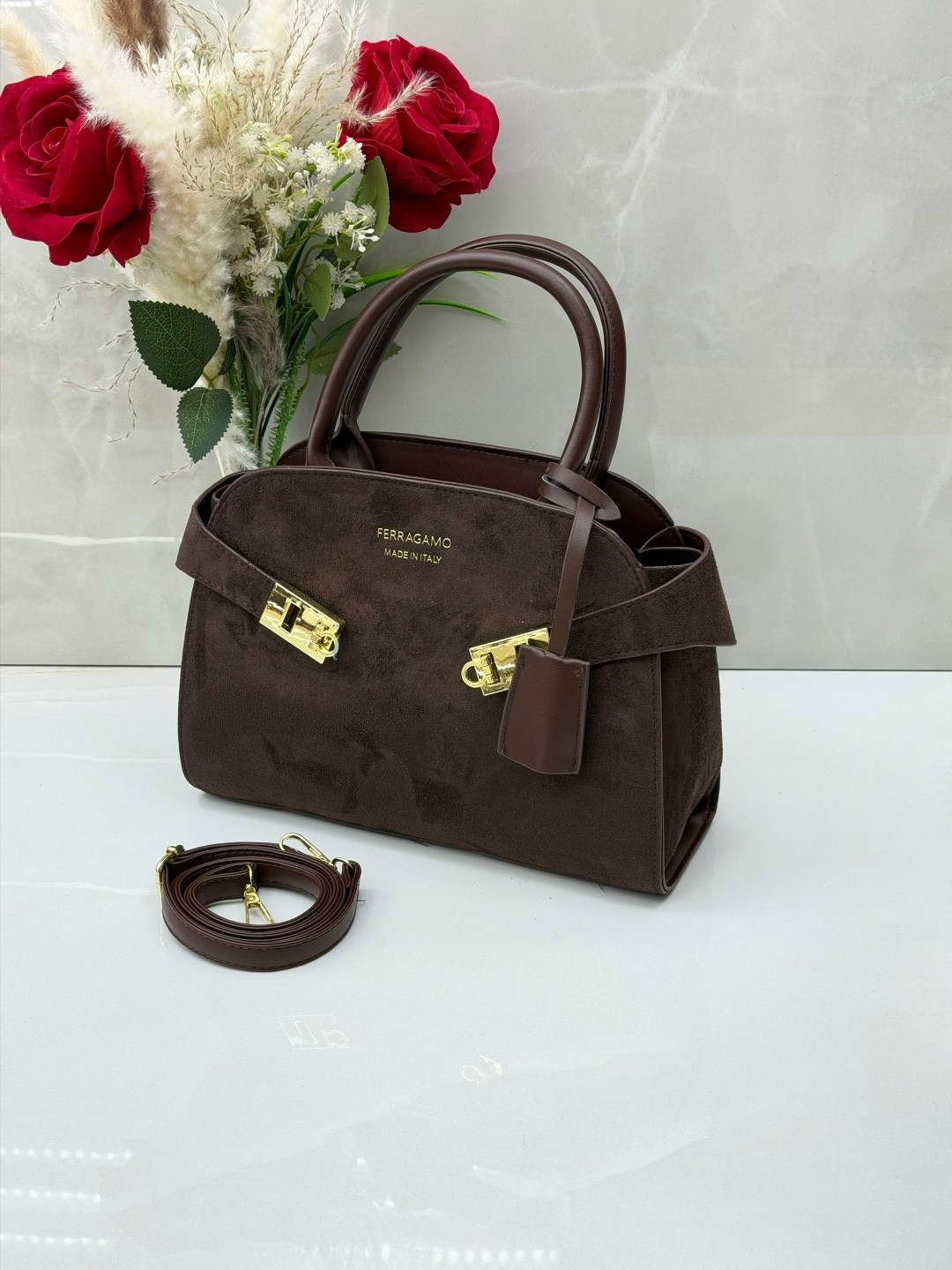 сумка замшевая miu miu aventure,сумка женская замшевая miu miu,сумка,сумка замшевая,сумка женская