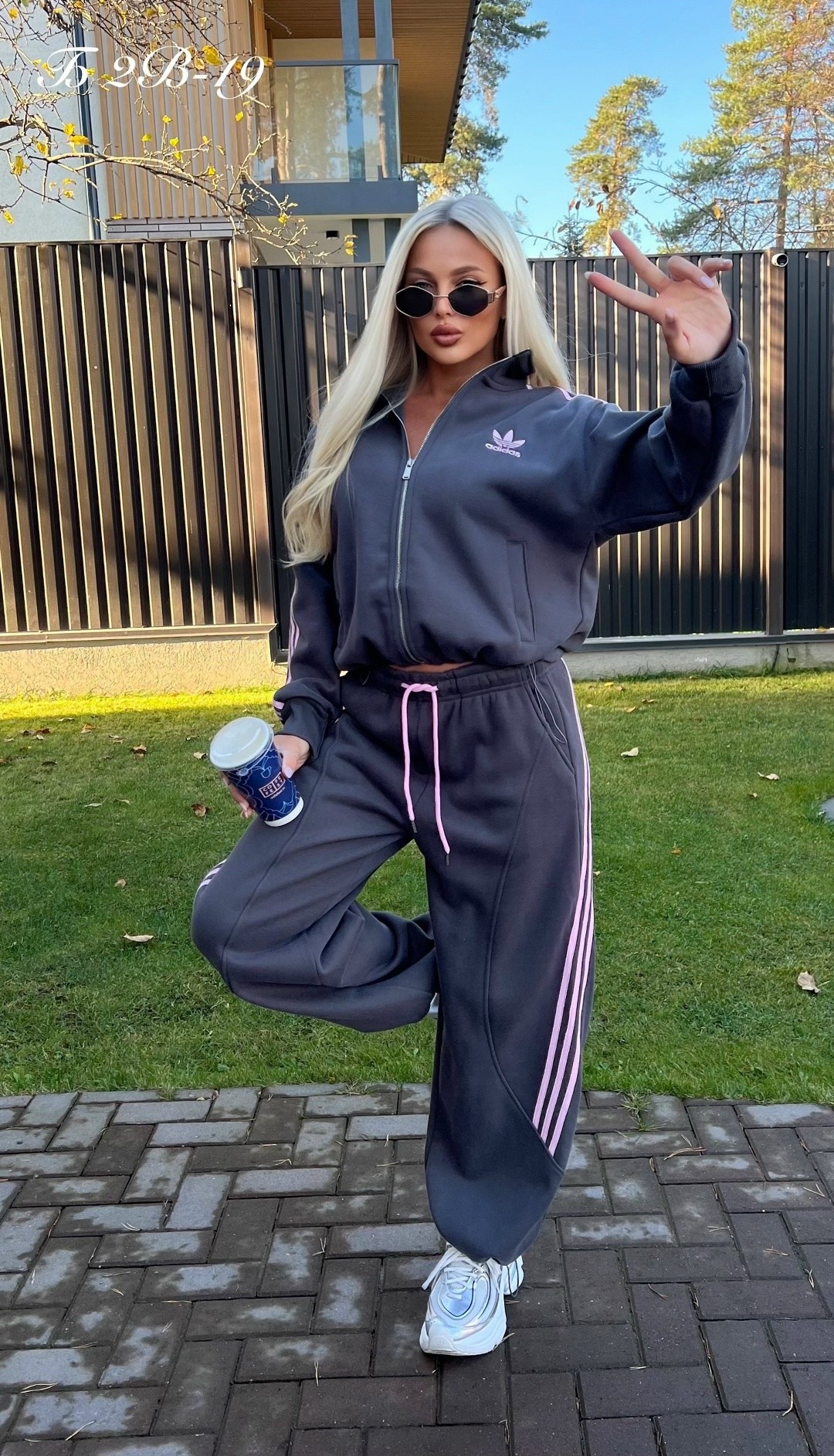 спортивный костюм женский adidas,костюм спортивный женский,костюм адидас,костюм спортивный женские спортивные костюмы,спортивный костюм adidas