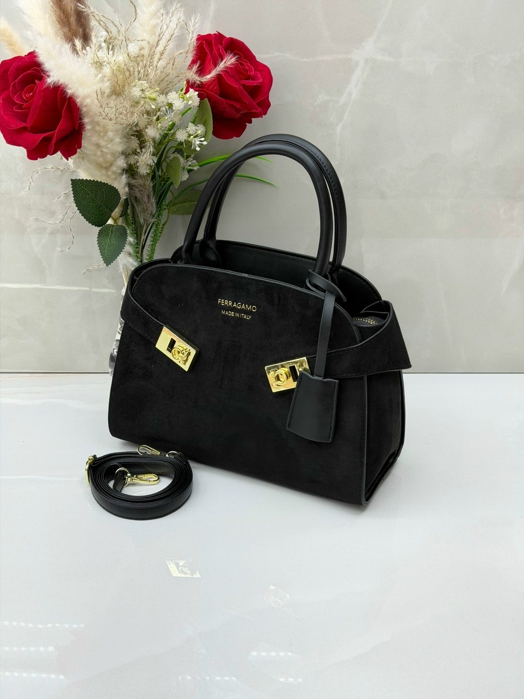 сумка замшевая miu miu aventure,сумка женская замшевая miu miu,сумка,сумка замшевая,сумка женская