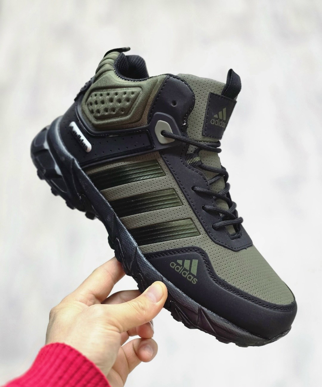 кроссовки мужские зимние adidas,мужские зимние кроссовки adidas climaproof,кроссовки adidas climaproof зимние,зимние кроссовки adidas,кроссовки мужские зимние adidas climaproof синие на меху