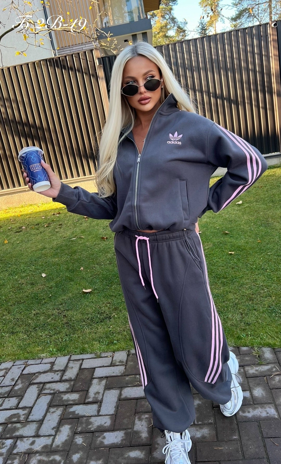 спортивный костюм женский adidas,костюм спортивный женский,костюм адидас,костюм спортивный женские спортивные костюмы,спортивный костюм adidas