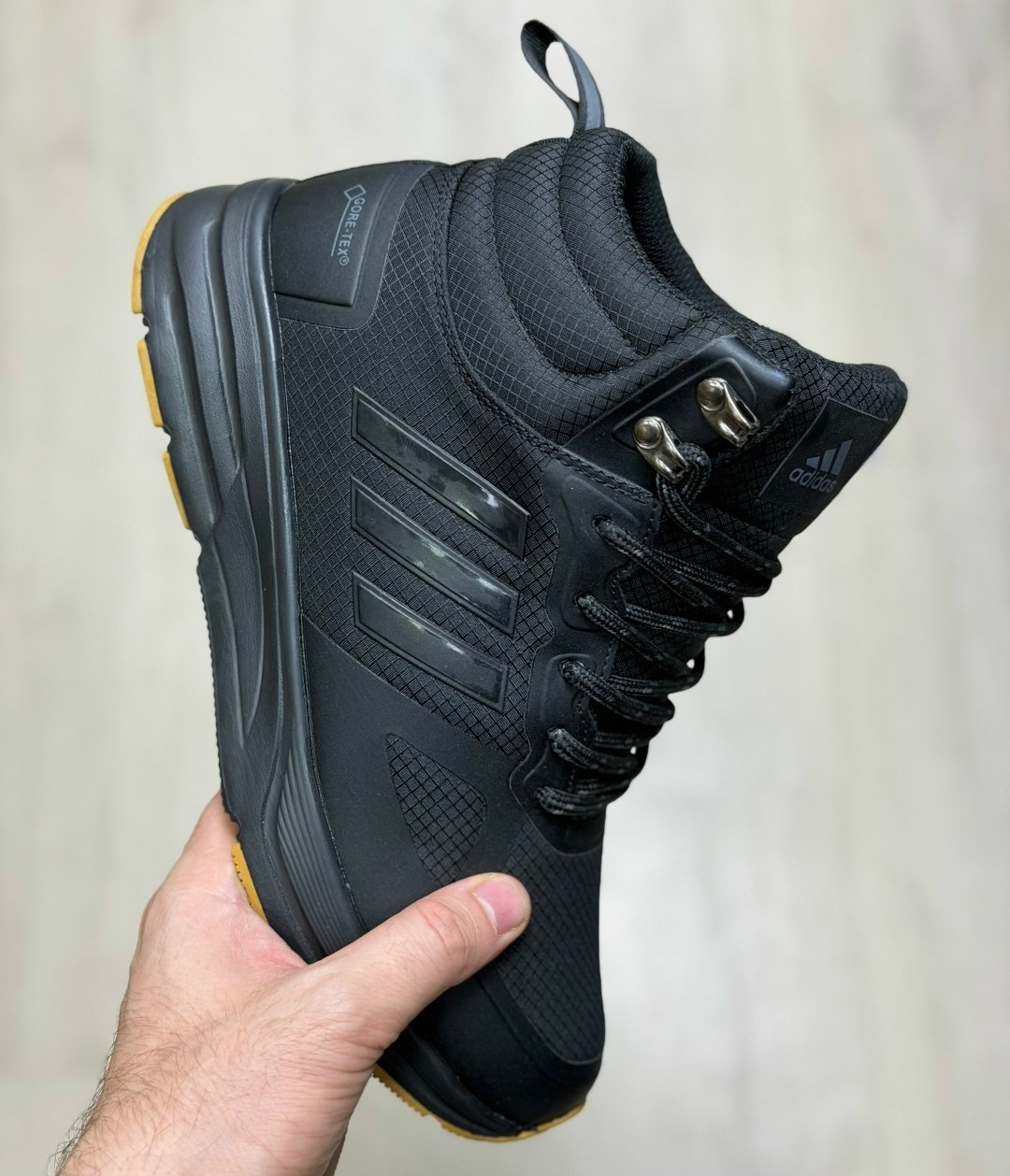 зимние кроссовки adidas,кроссовки мужские зимние adidas,зимние кроссовки мужские адидас,кроссовки adidas,кроссовки мужские adidas
