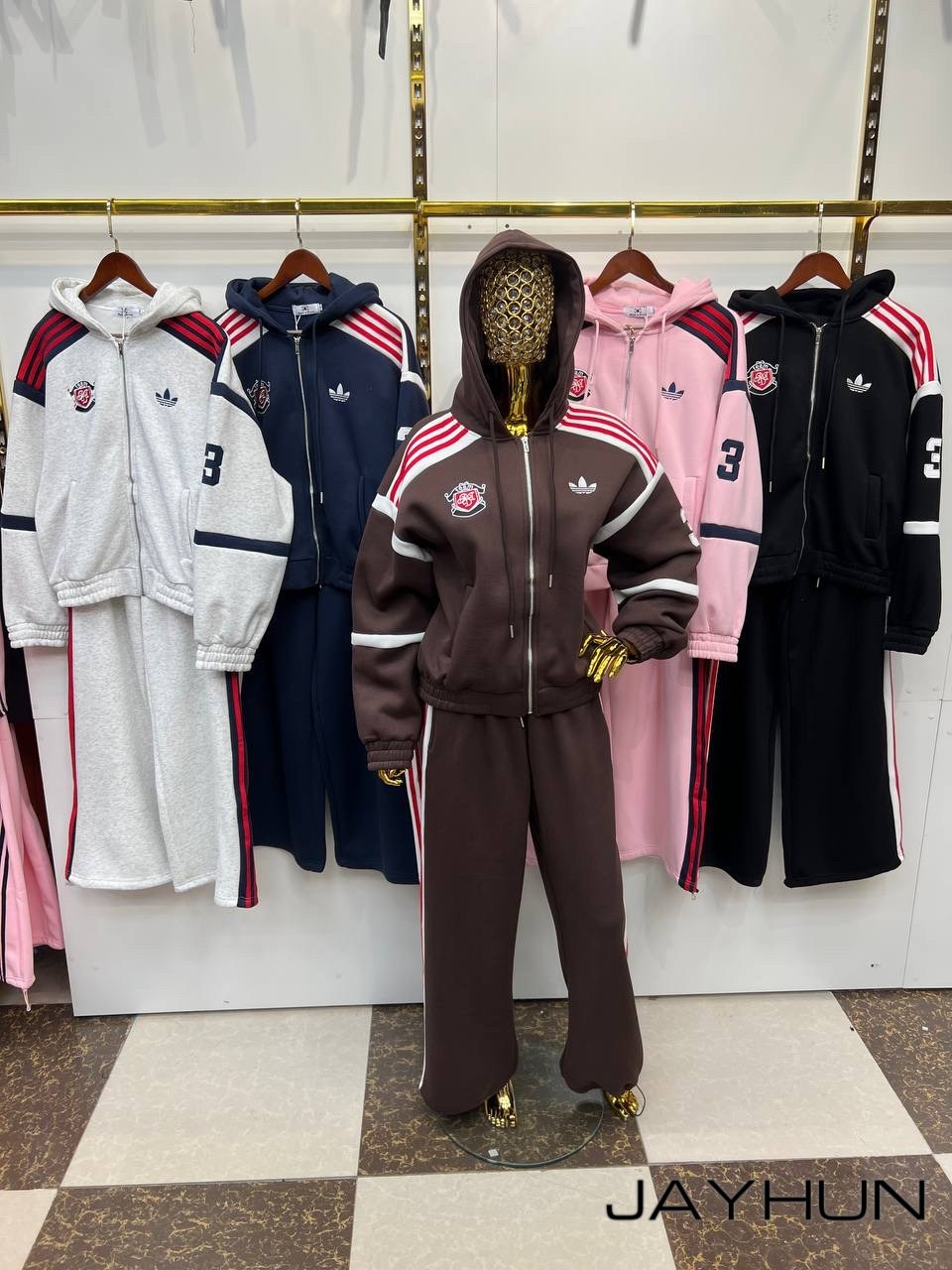 женский спортивный костюм adidas,спортивный костюм женский,спортивный костюм,спортивные костюмы адидас,костюм адидас