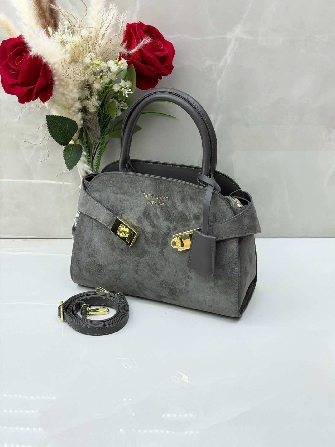 сумка замшевая miu miu aventure,сумка женская замшевая miu miu,сумка,сумка замшевая,сумка женская