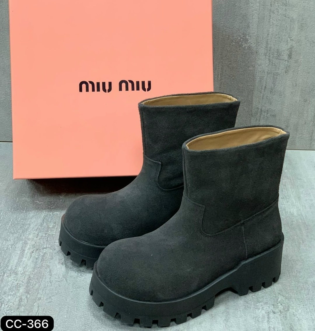 угги balenciaga,угги женские натуральные 38 balenciaga,угги ботинки balenciaga,,20262025ugg balenciaga сезон зима замша внутри мех натуральный