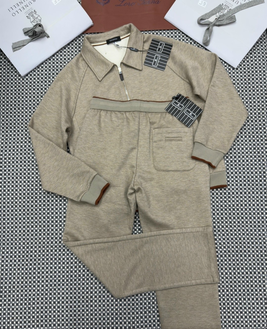 спортивный костюм brunello cucinelli,костюм спортивный loro piana,мужские спортивные костюмы,спортивный костюм,костюм loro piana