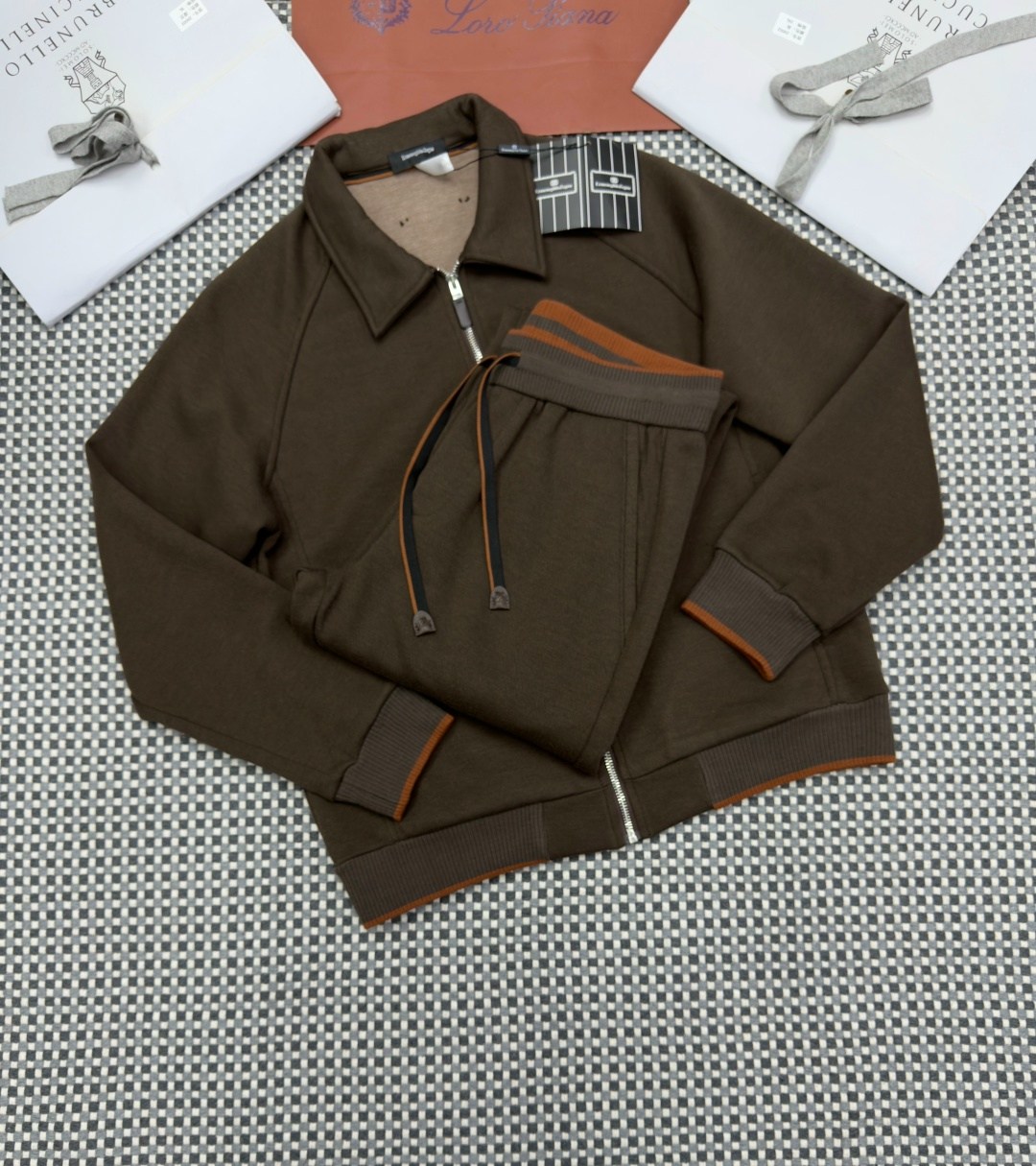 спортивный костюм brunello cucinelli,мужской спортивный костюм,спортивный костюм stefano ricci,костюм brunello cucinelli,костюм спортивный