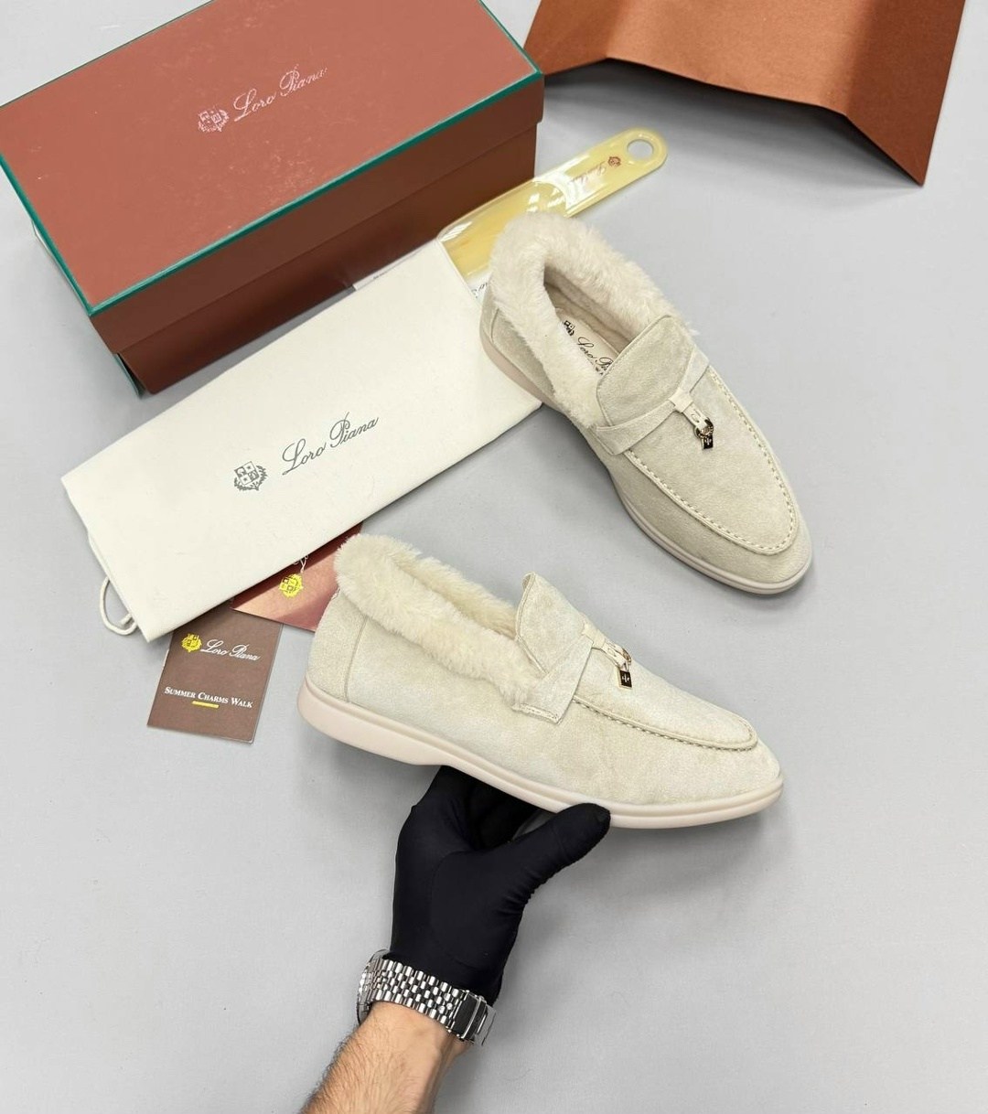 лоферы женские loro piana,лоферы loro piana,,женские лоферы loro piana с мехом кролика,замшевые лоферы loro piana