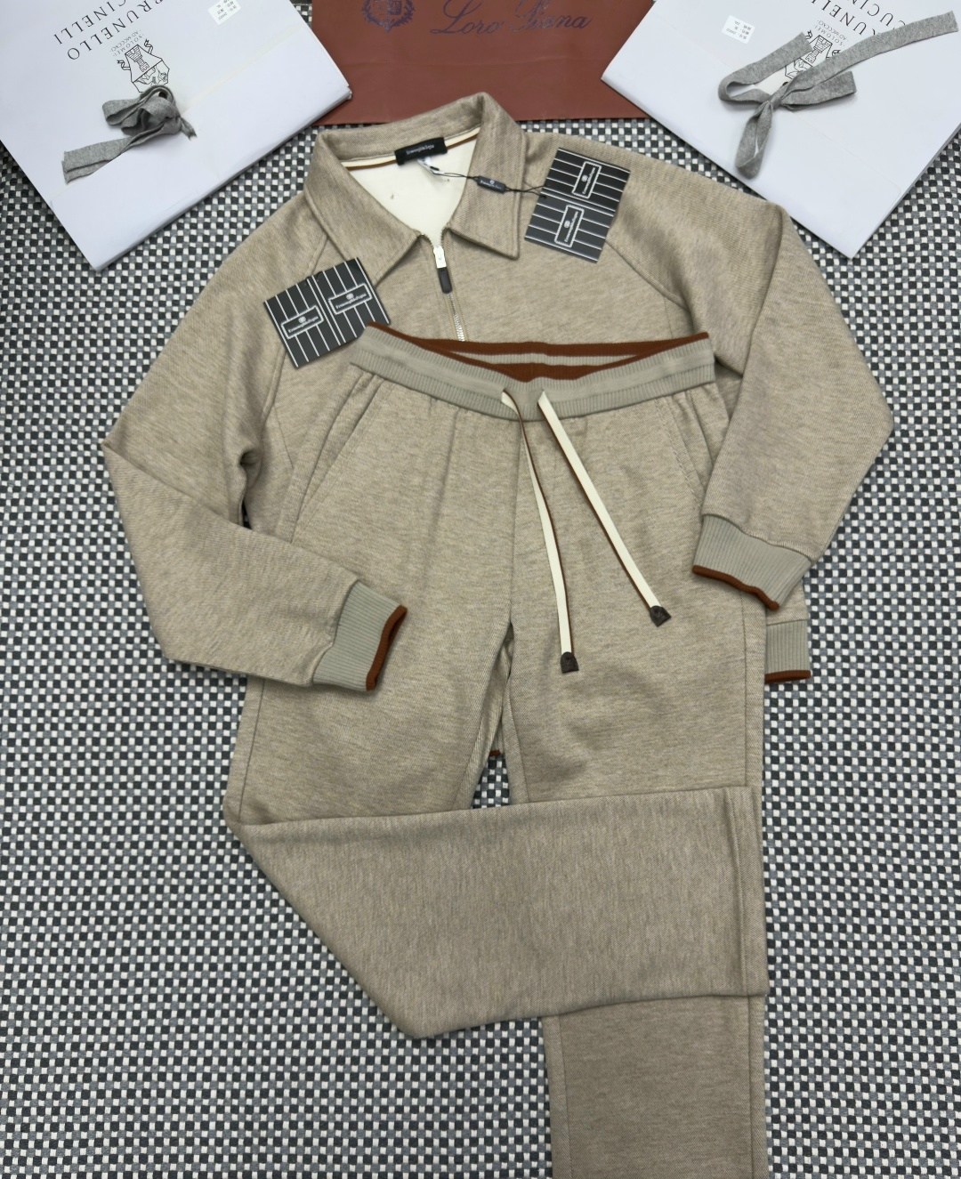 спортивный костюм brunello cucinelli,костюм спортивный loro piana,мужские спортивные костюмы,спортивный костюм,костюм loro piana