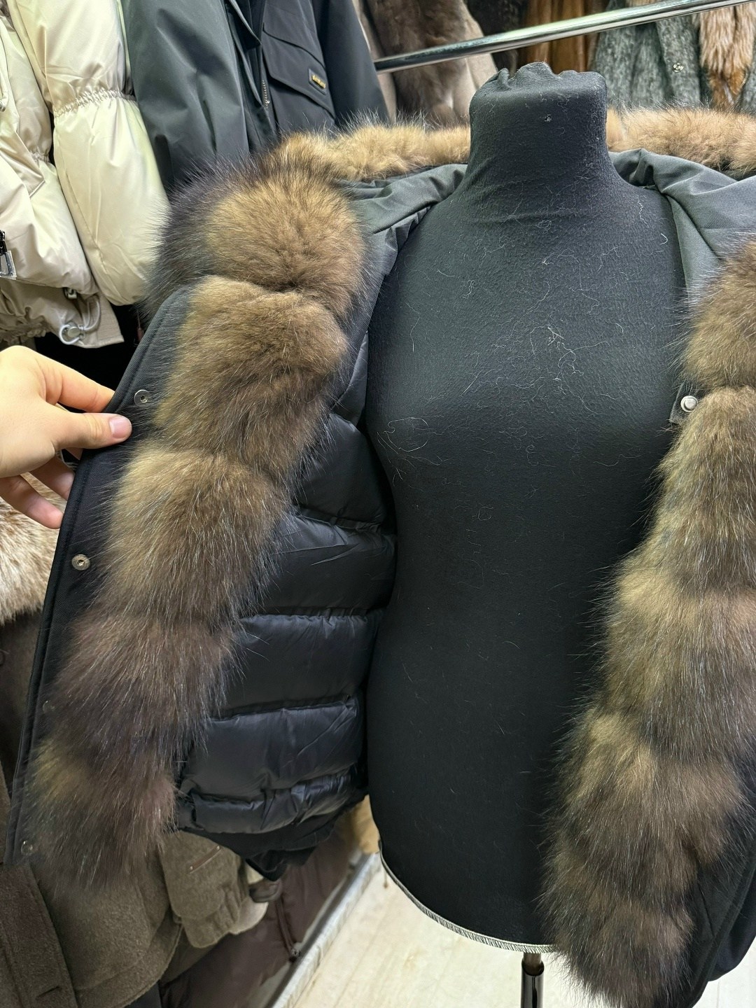 парка люкс с мехом песца,парка с натуральным мехом,парка мехом,парка с мехом песца,зимняя парка с натуральным мехом