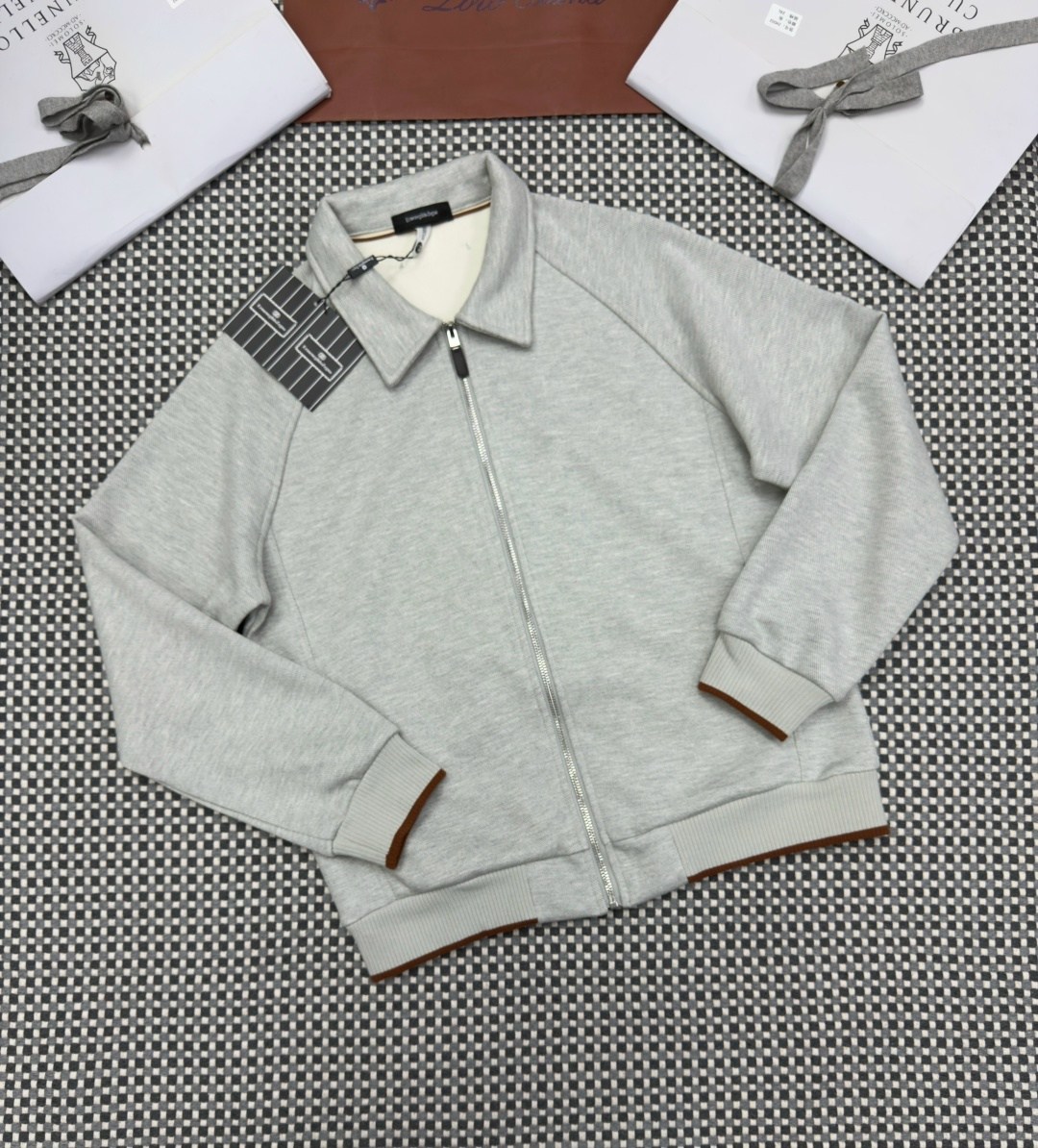 спортивный костюм loro piana,костюм спортивный brunello cucinelli,спортивные костюм,костюм brunello cucinelli,мужской спортивный костюм