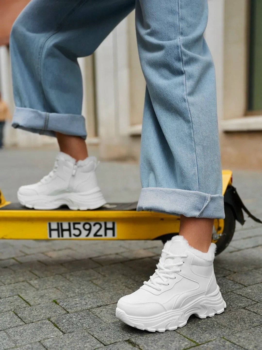 кроссовки женские зимние,кроссовки женские ботинки с мехом зимние ela shoes,кроссовки зимние с мехом на толстой подошве ovvo цвет белый,,зимние кроссовки женские белые высокие