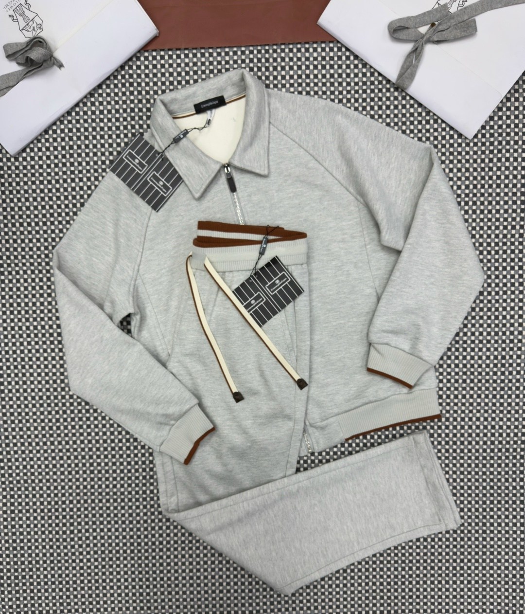спортивный костюм loro piana,костюм спортивный brunello cucinelli,спортивные костюм,костюм brunello cucinelli,мужской спортивный костюм