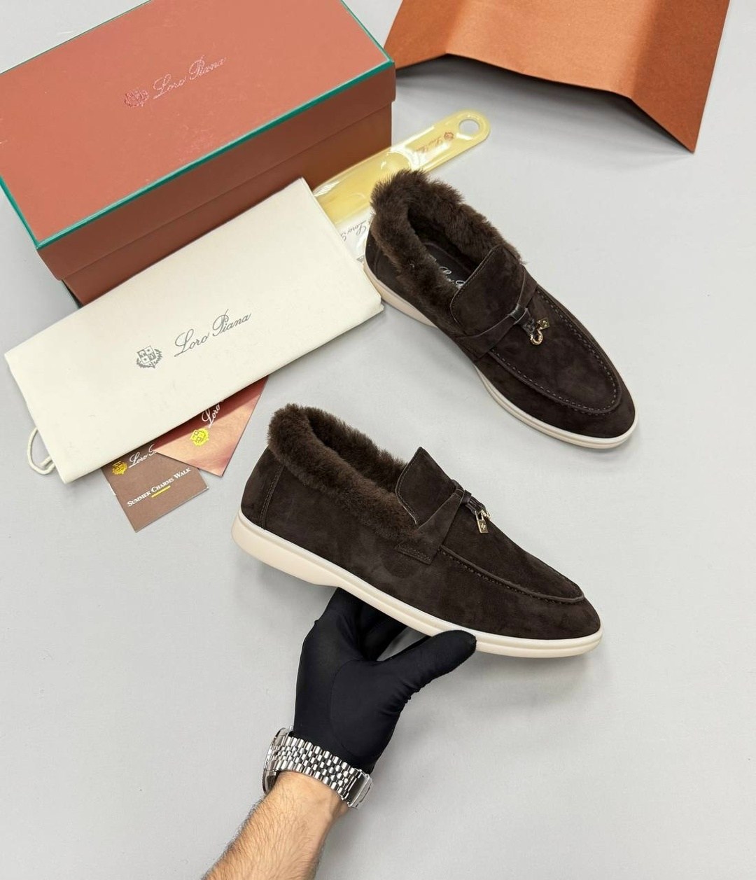 лоферы женские loro piana,лоферы loro piana,,женские лоферы loro piana с мехом кролика,замшевые лоферы loro piana
