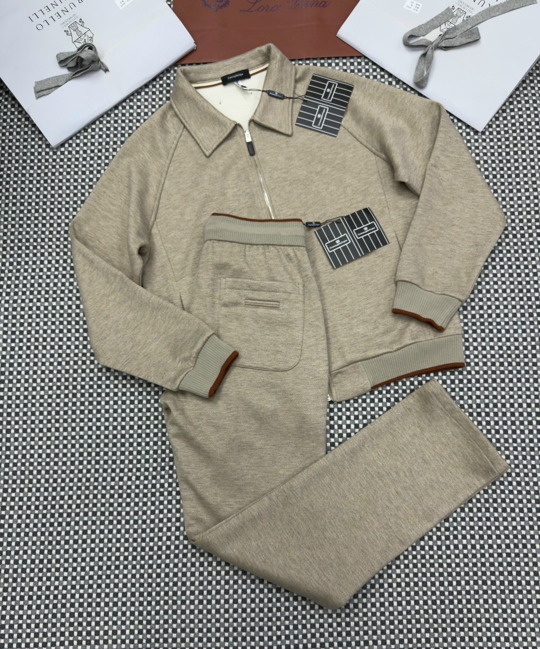 спортивный костюм brunello cucinelli,костюм спортивный loro piana,мужские спортивные костюмы,спортивный костюм,костюм loro piana