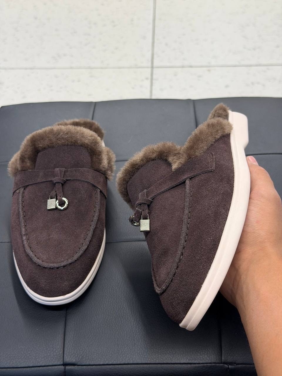 лоферы женские с мехом,лоферы loro piana,loro piana лоферы женские с мехом,зимние лоферы loro piana,