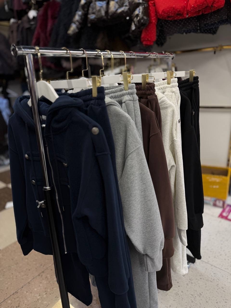спортивный костюм brunello cucinelli,кашемировый костюм loro piana,костюм brunello cucinelli,костюм спортивный,спортивный костюм miu miu женский