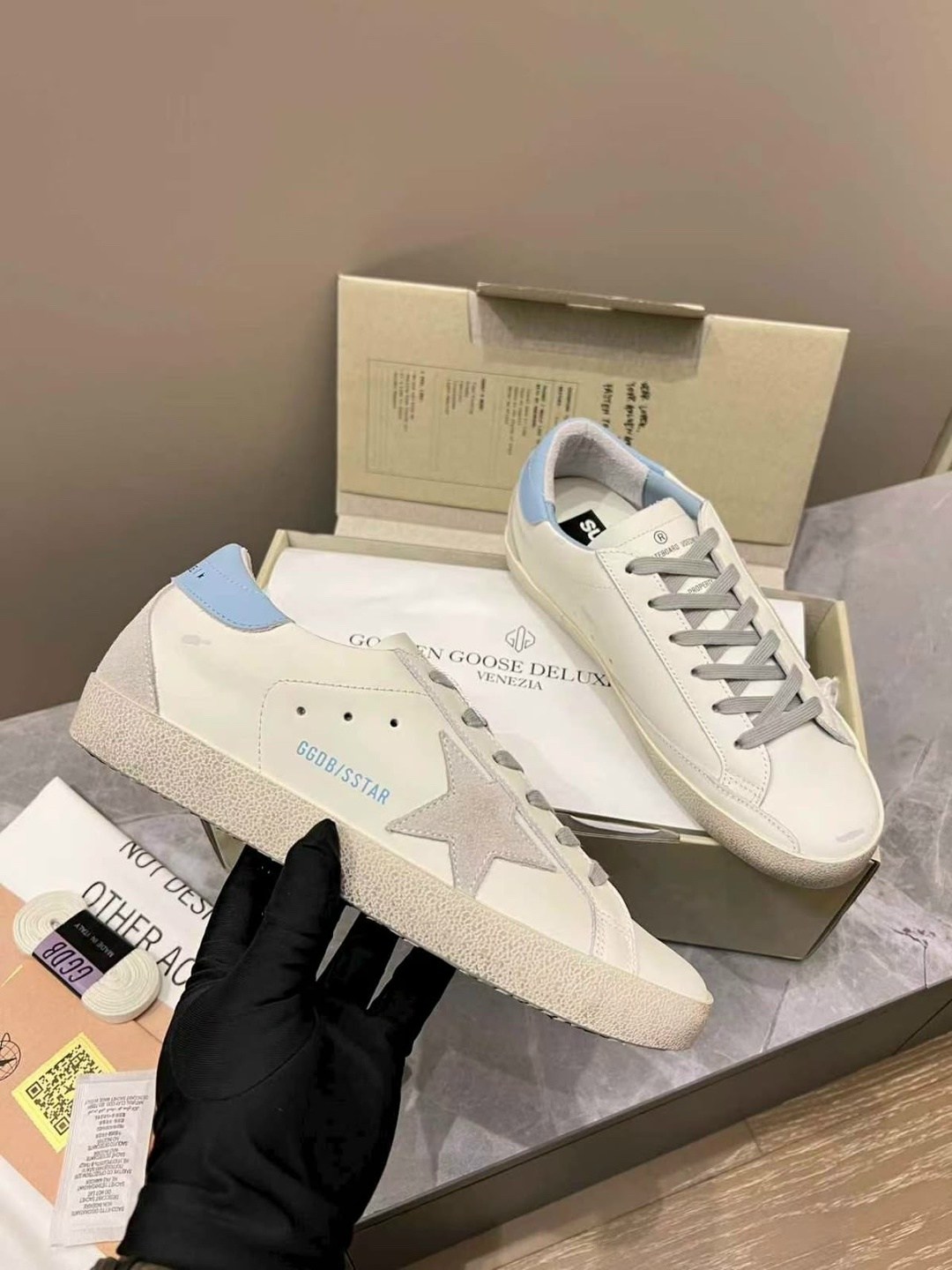 ,кроссовки женскиe,кроссовки golden goose,женские кеды golden goose,мужские и женские кроссовки