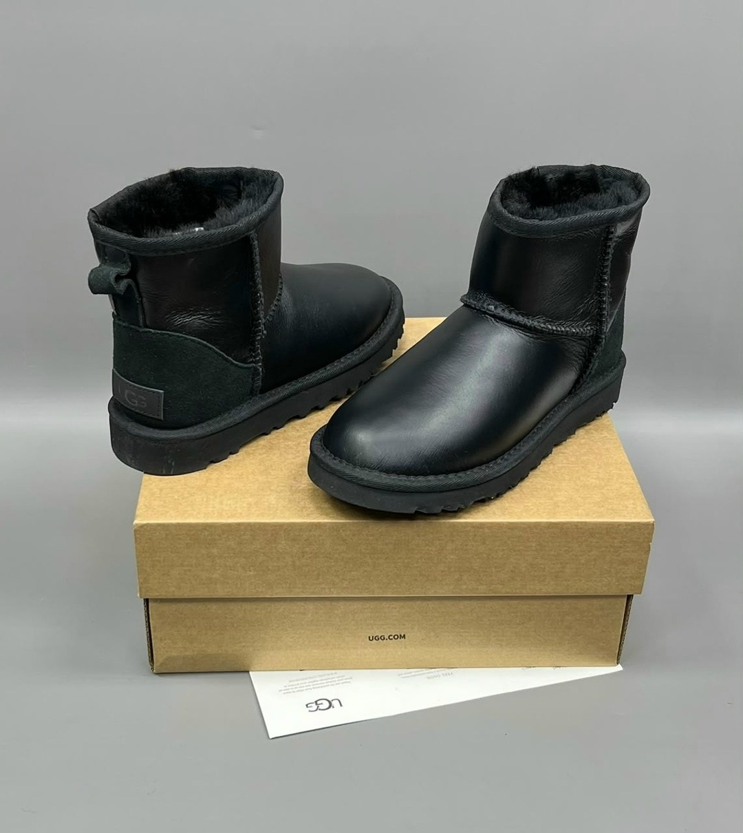 мужские угги ugg classic mini зимние черные,мужские угги ugg classic с мехом черные большие размеры,,угги мужские,женские угги ugg classic mini ii черные с натуральной кожей