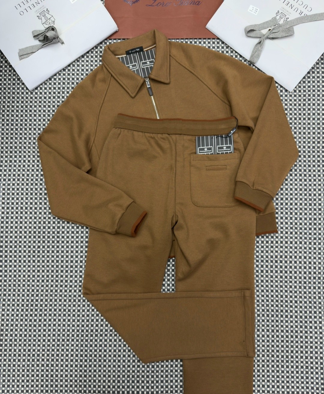 спортивный костюм brunello cucinelli,костюм brunello cucinelli,спортивный костюм loro piana,спортивный костюм stefano ricci,костюм спортивный