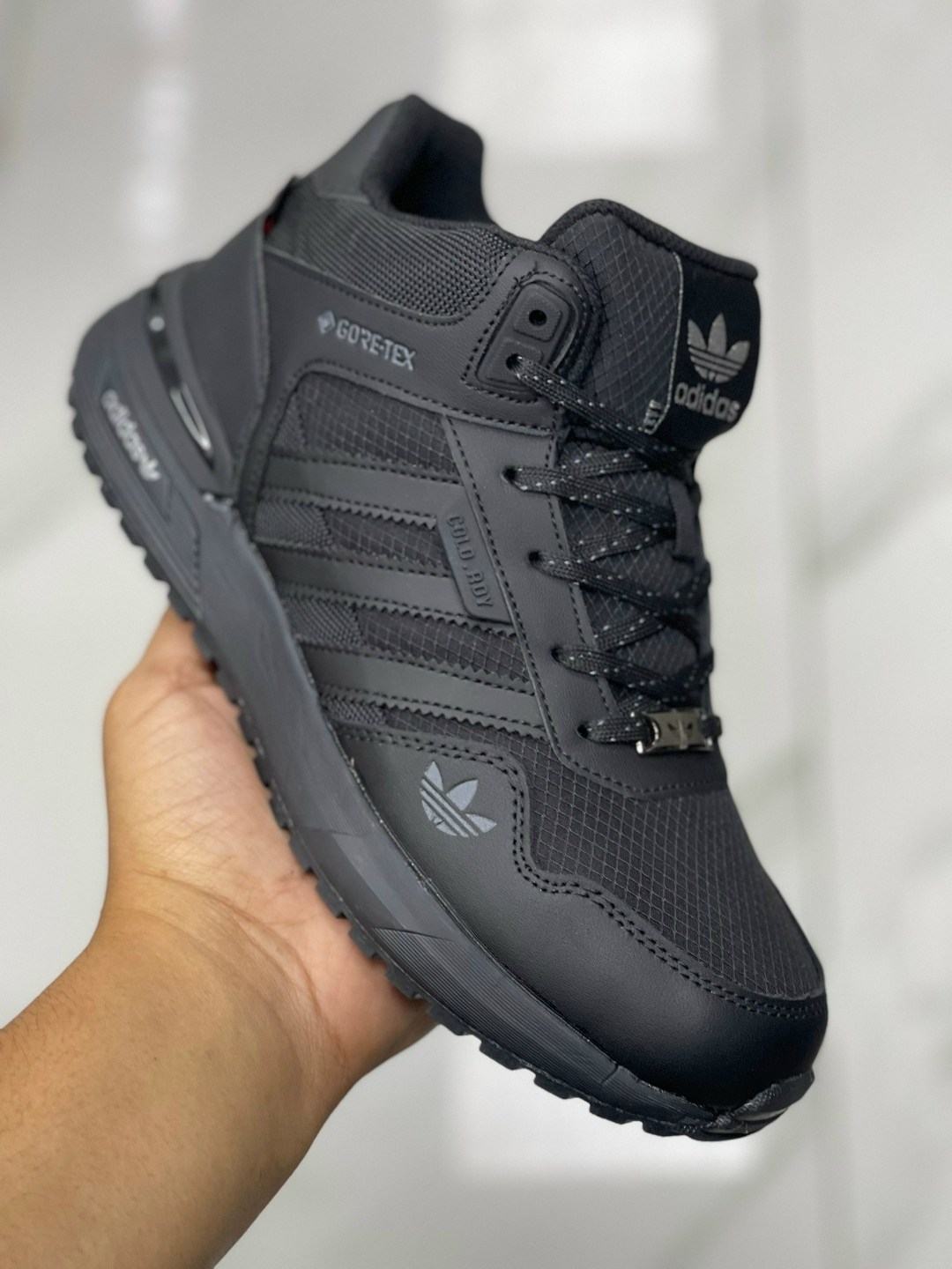зимние кроссовки adidas,кроссовки мужские зимние adidas,кроссовки мужские зимние,кроссовки мужской adidas,кроссовки adidas