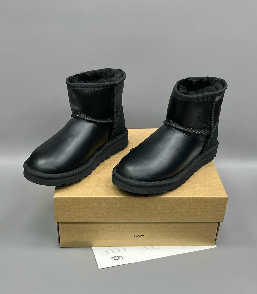 мужские угги ugg classic mini зимние черные,мужские угги ugg classic с мехом черные большие размеры,,угги мужские,женские угги ugg classic mini ii черные с натуральной кожей