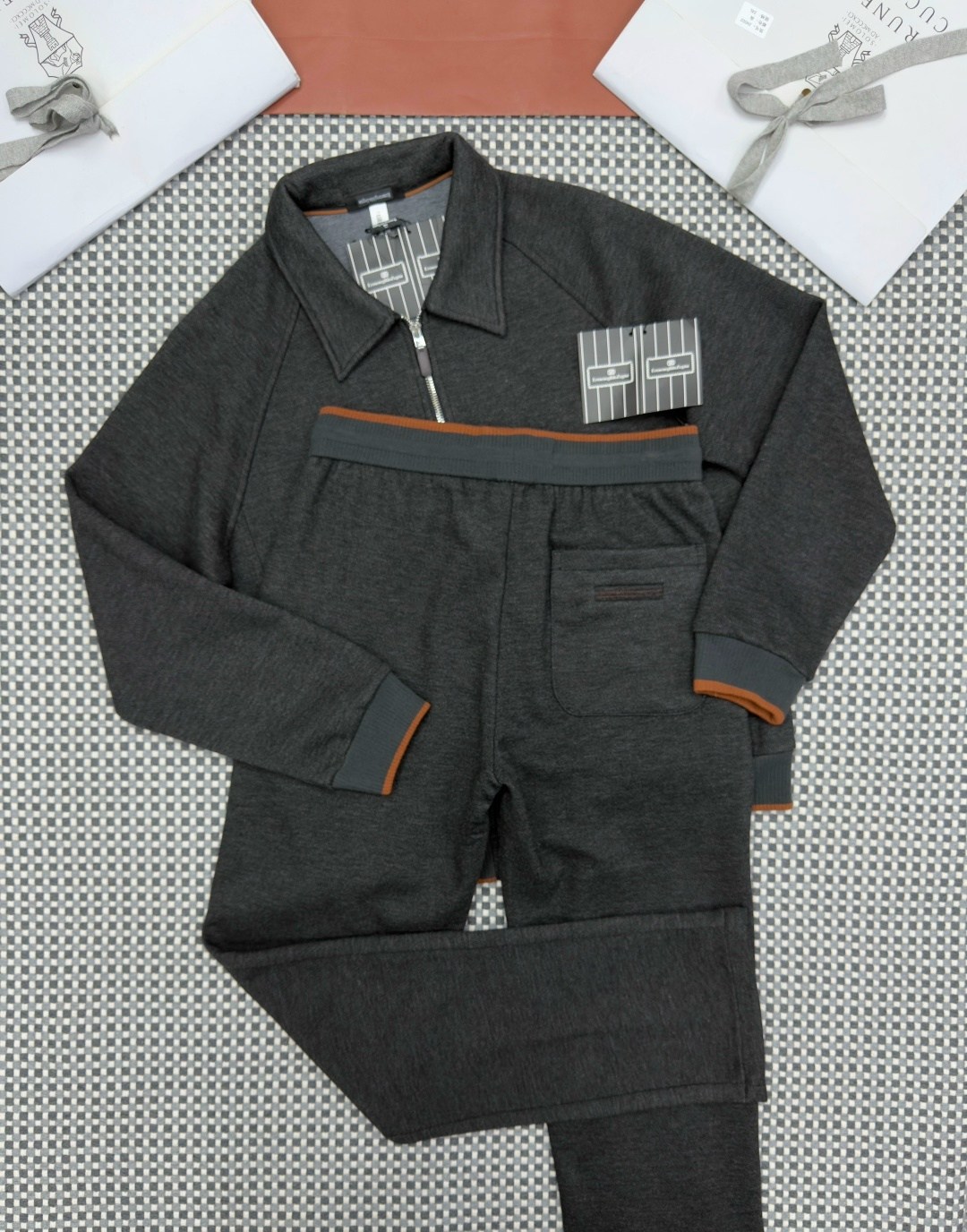 спортивный костюм brunello cucinelli,спортивный костюм loro piana,костюм brunello cucinelli,спортивный костюм brunello cucinelli мужской,спортивный костюм loro piana мужской