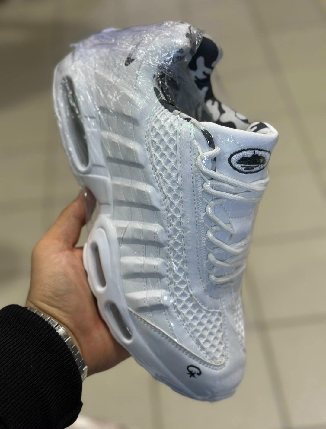 nike air max plus tn,кроссовки,nike air max 95 triple white,nike air max 95,nike air max plus