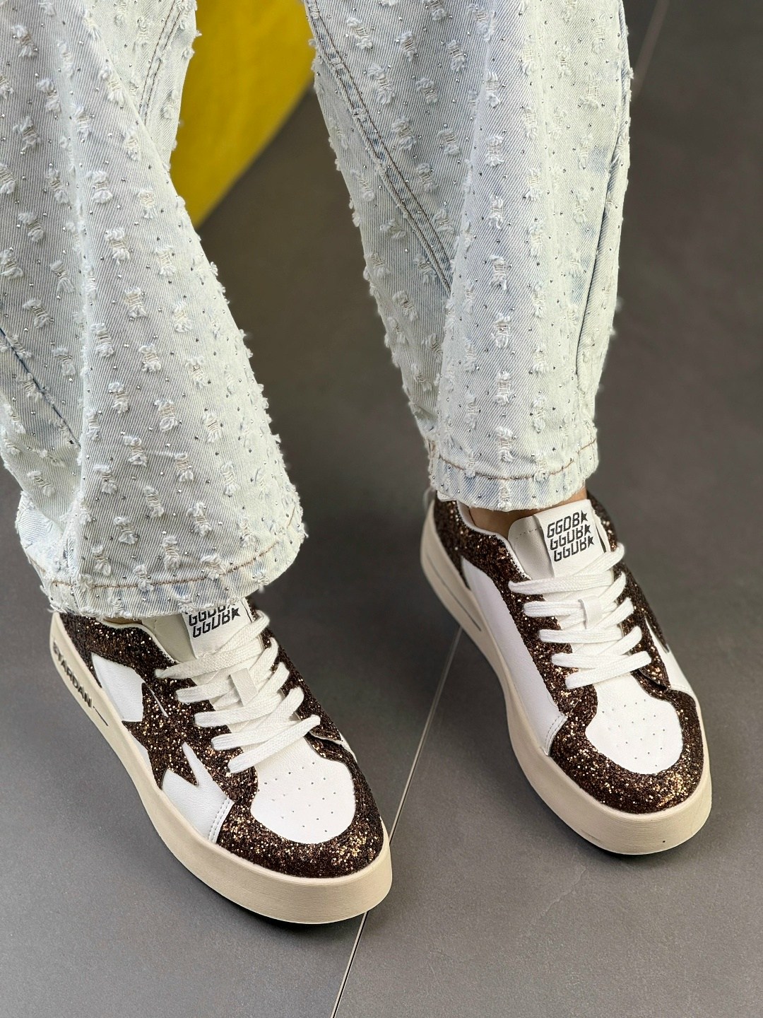 ,кроссовки golden goose с пайетками на платформе,кеды голден гус,кеды женски,женские кеды golden goose