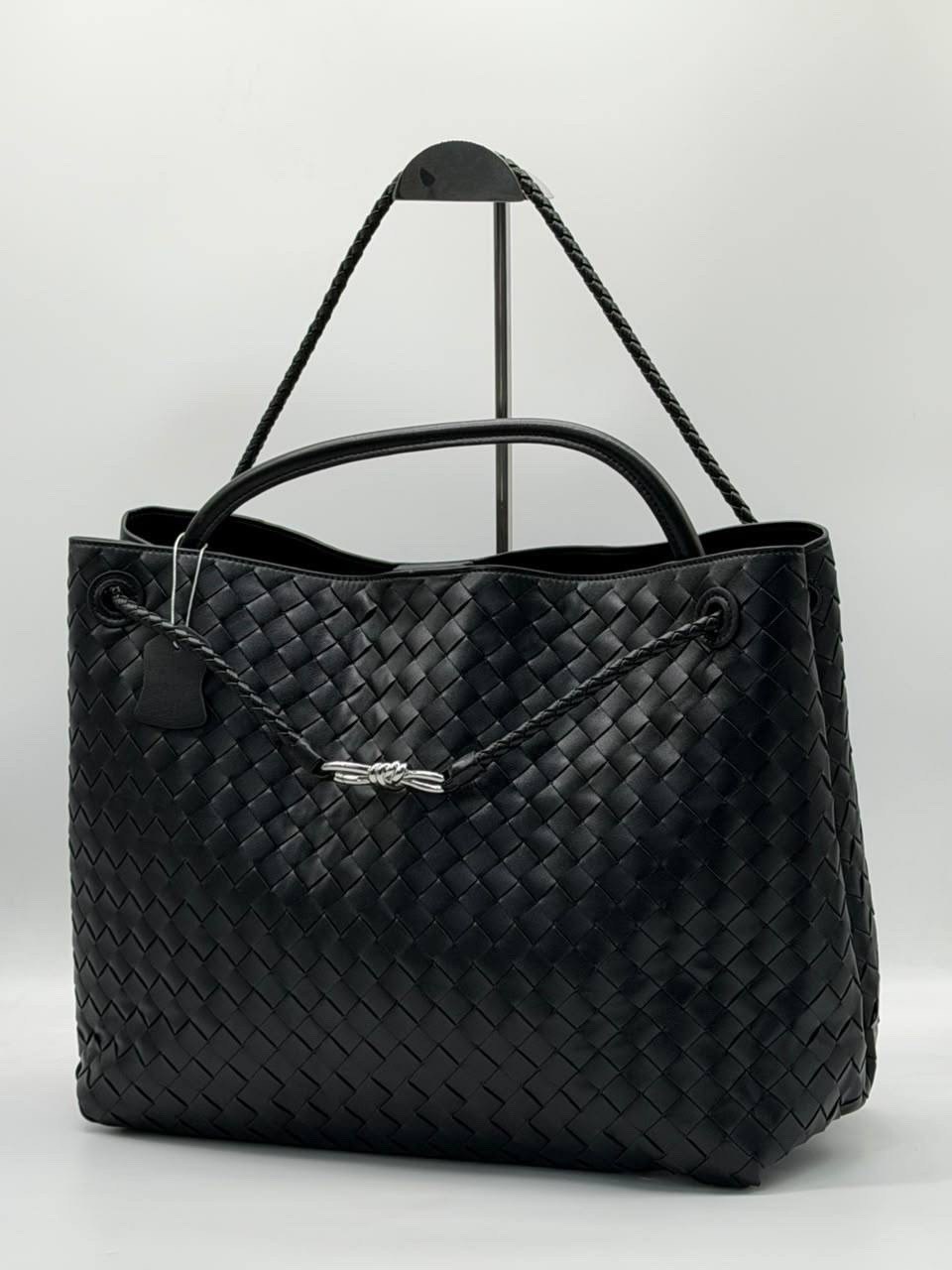 женская сумка bottega veneta,bottega veneta сумка,черная женская сумка bottega veneta,сумка боттега венета,сумка