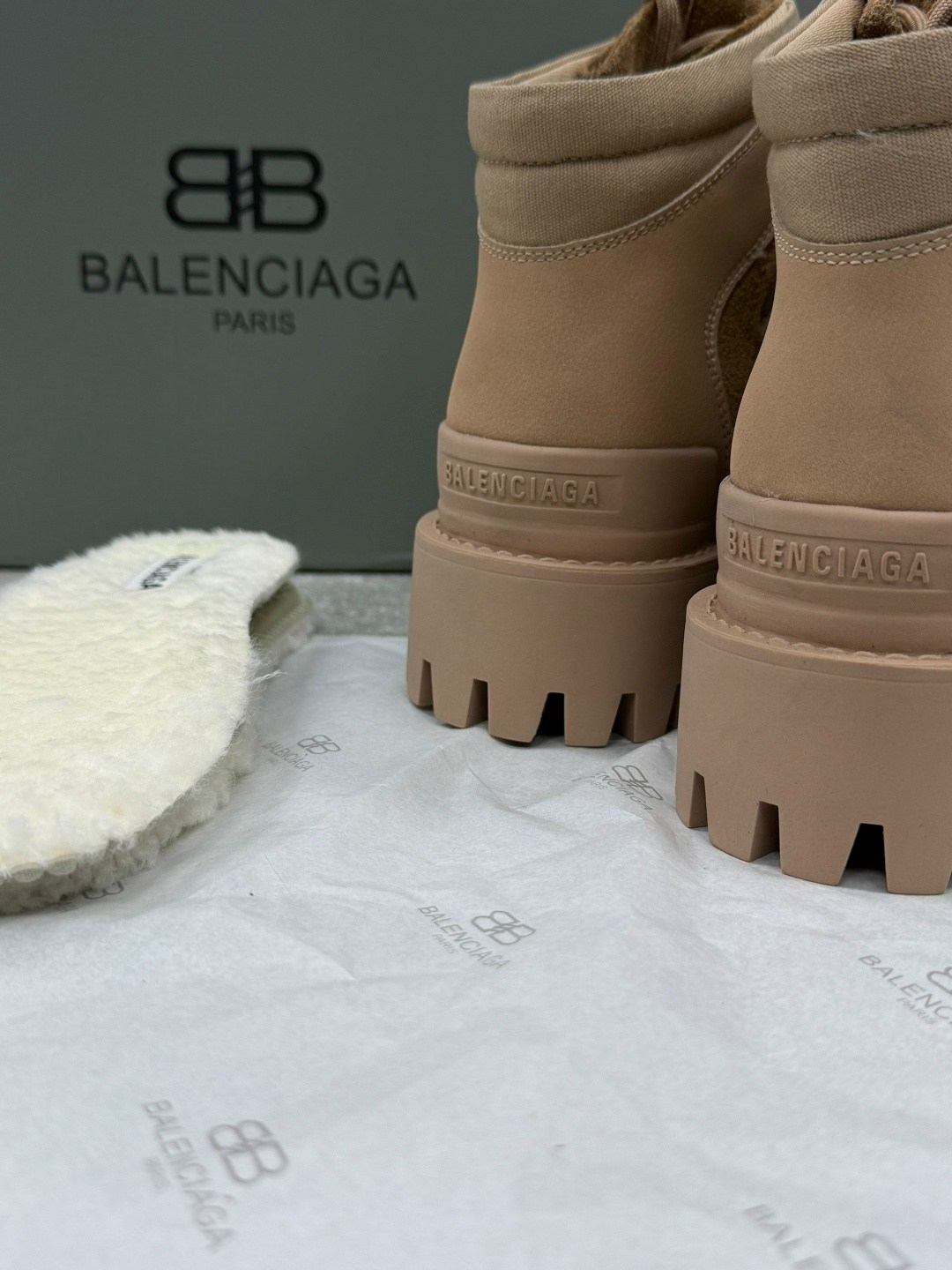 ботинки balenciaga,,баленсиага ботинки,ботинки balenciaga высокая подошва,ботинки зимние баленсиага elkami 274207586