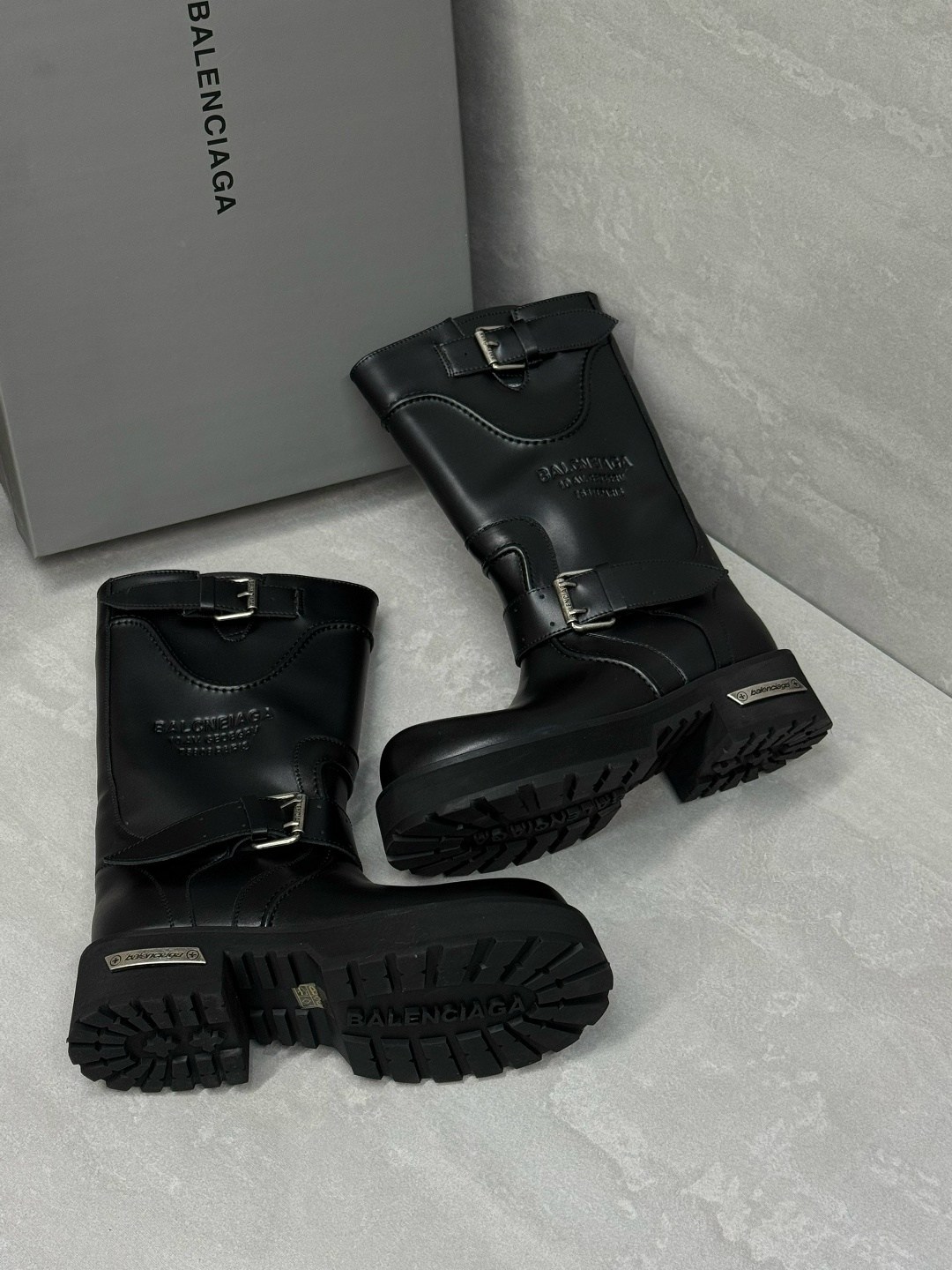 ,balenciaga сапоги,ботинки balenciaga,женские сапоги,короткие сапоги
