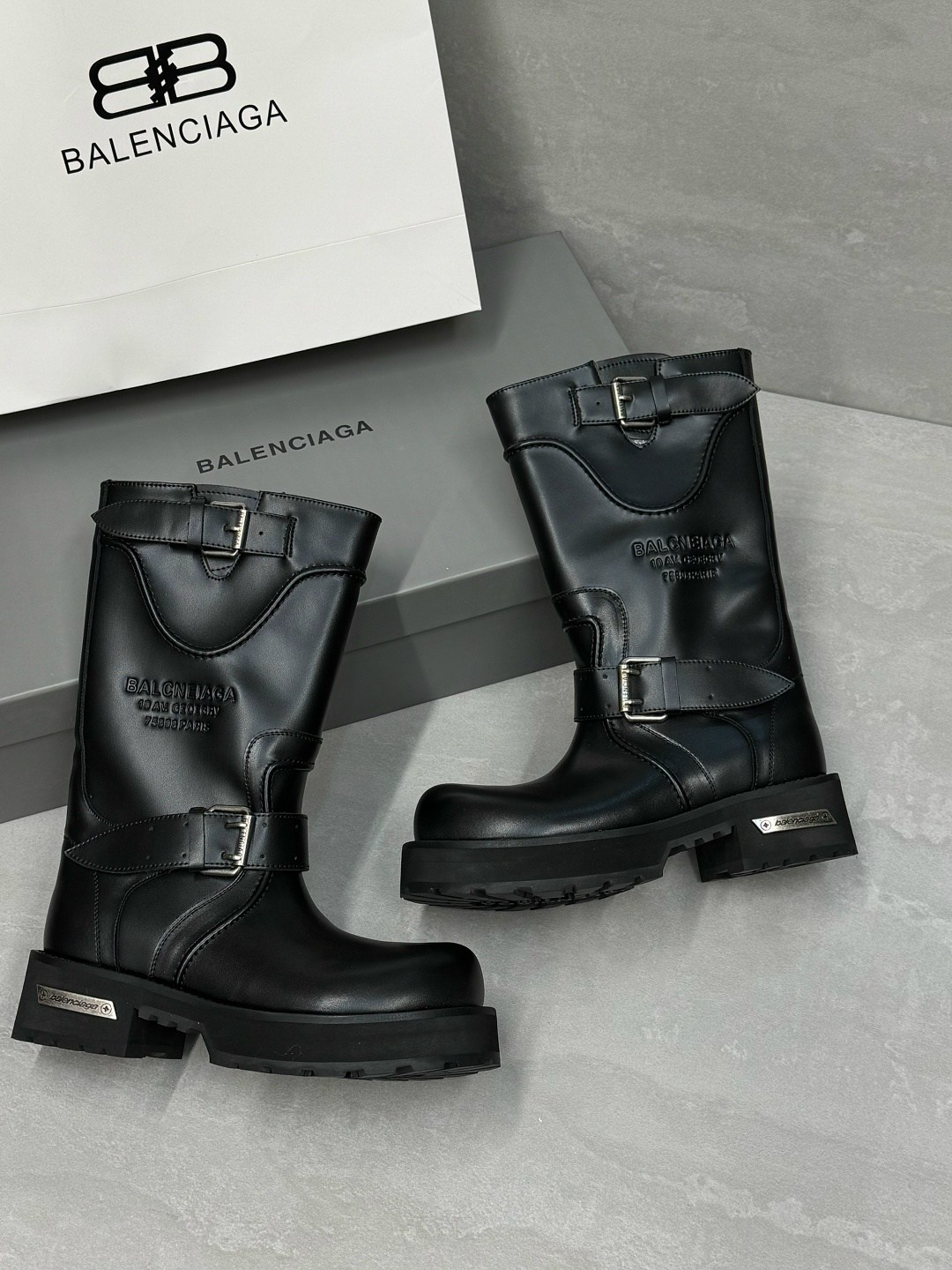 ,balenciaga сапоги,ботинки balenciaga,женские сапоги,короткие сапоги
