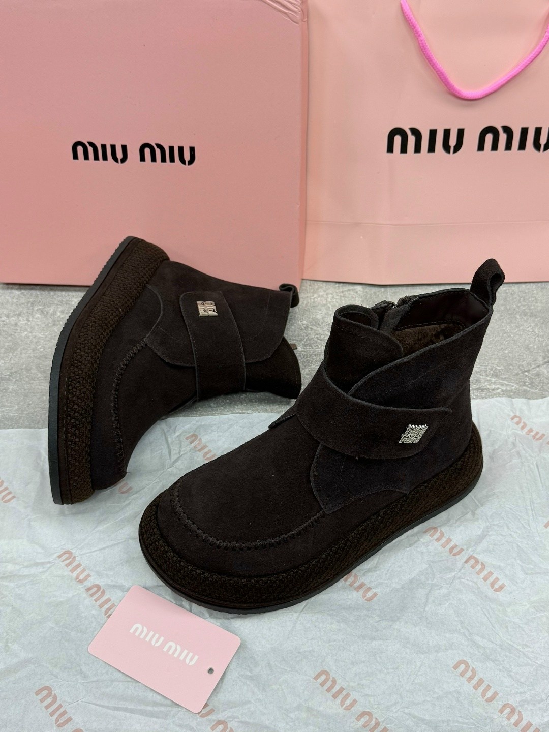 ботинки miu miu,miu miu ботинки зимние замшевые,miu miu женские замшевые ботинки premium black,ботинки замшевые miu miu,