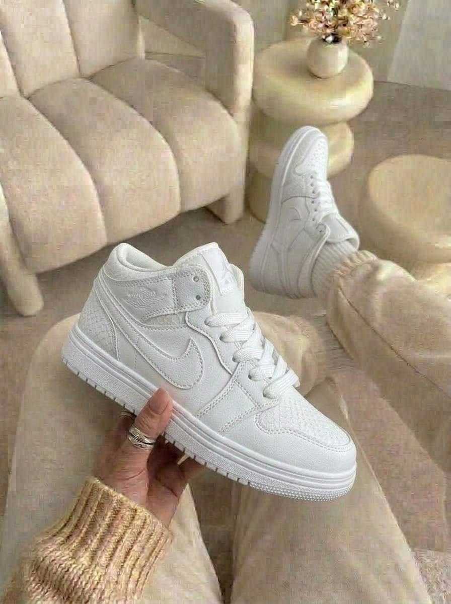 кроссовки,nike air jordan 1 mid se,nike air jordan 1 low,nike air jordan 1 retro high og,кроссовки nike air jordan 1 low