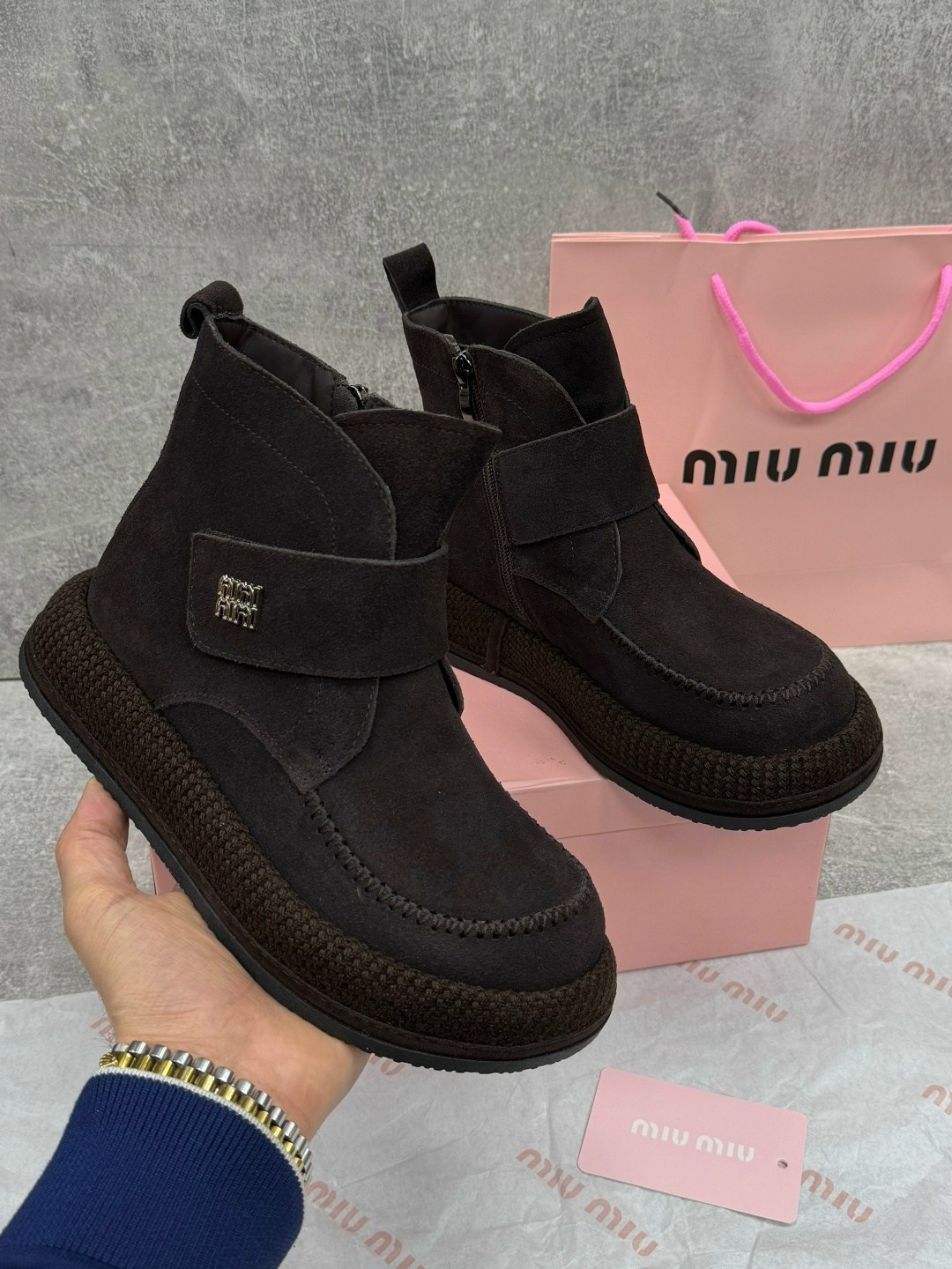 ботинки miu miu,miu miu ботинки зимние замшевые,miu miu женские замшевые ботинки premium black,ботинки замшевые miu miu,