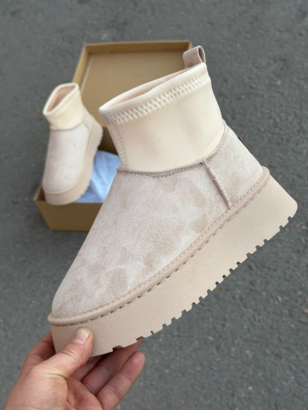 угги женские,угги basvello a,угги ugg classic mini platform sand,угги,угги женские ugg