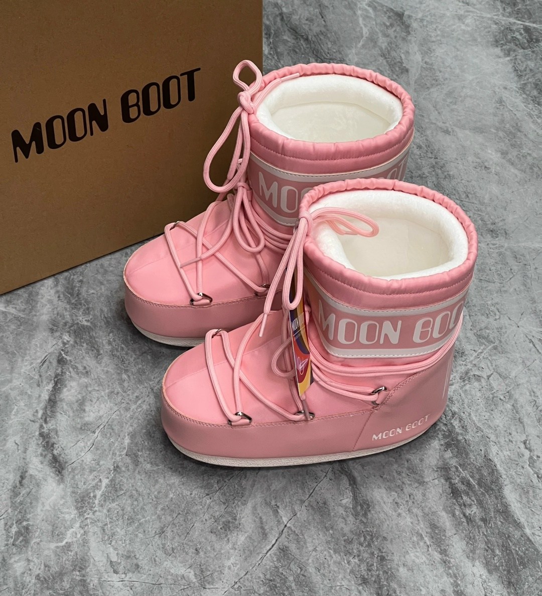 зимние сапоги moon boot розовый,детские зимние ботинки moon boot icon nylon розовый,луноходы moon boot,сапоги moon boot розовый,нейлоновые зимние ботинки moon boot kids розовый