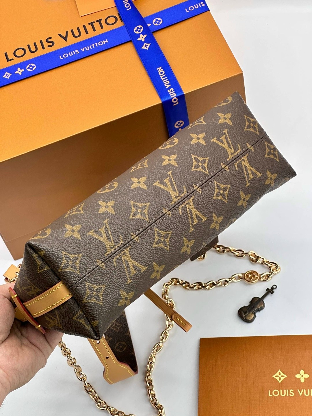 louis vuitton сумка на плечо,сумкa louis vuitton,луи виттон сумка,louis vuitton monogram,сумка louis vuitton женская