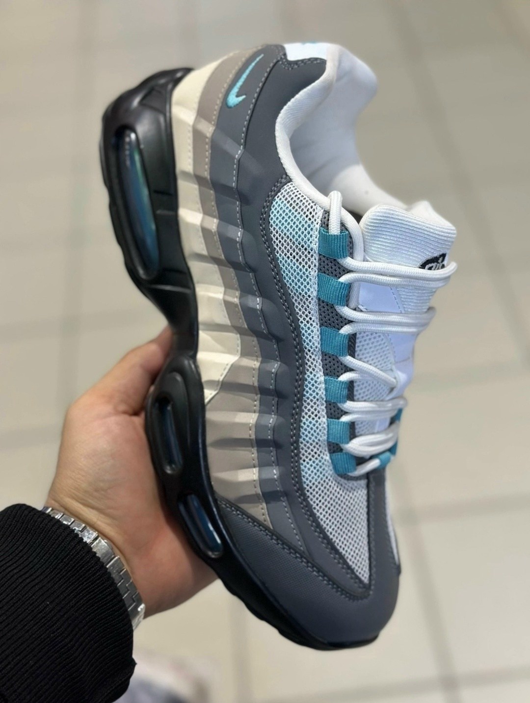nike air max plus tn,кроссовки,nike air max 95 triple white,nike air max 95,nike air max plus