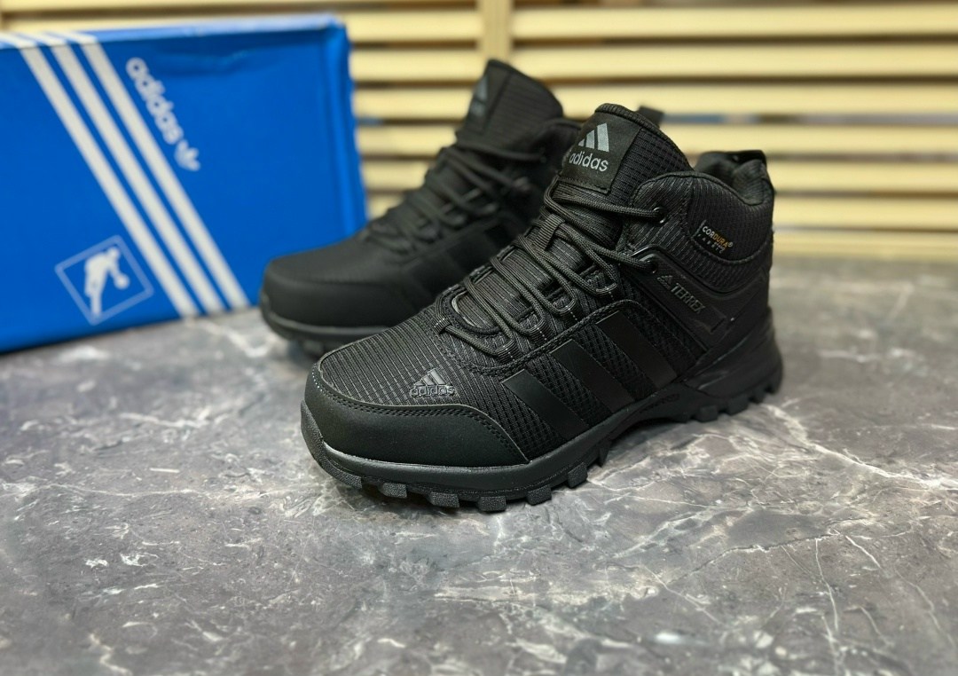 кроссовки adidas terrex black зимние из кожи,кроссовки adidas зимние,мужские зимние кроссовки адидас,мужские зимние кроссовки,зимние кроссовки