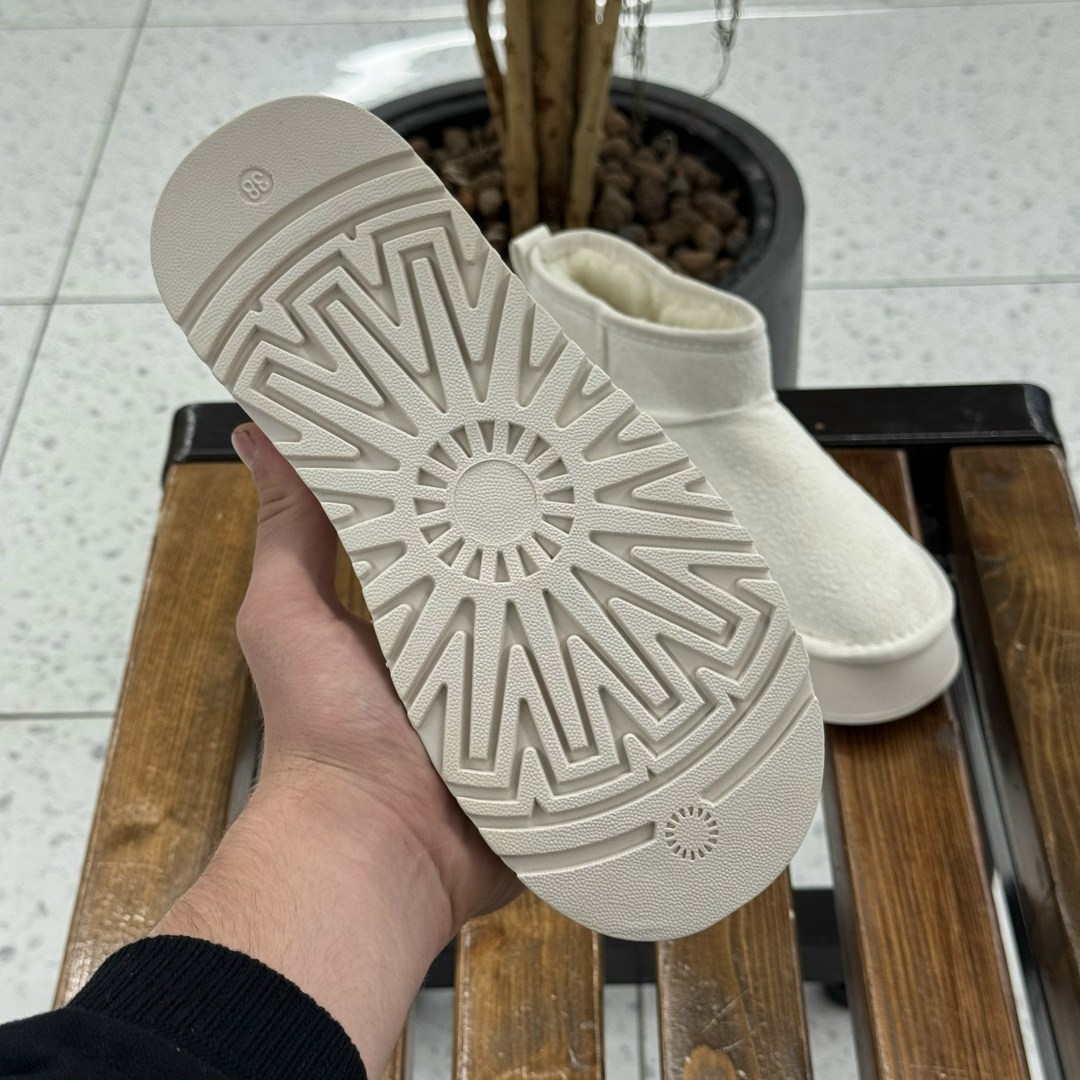 угги ugg зимние с мехом короткие на платформе,угги женские,угги зимние короткие на платформе,,зимние угги на платформе