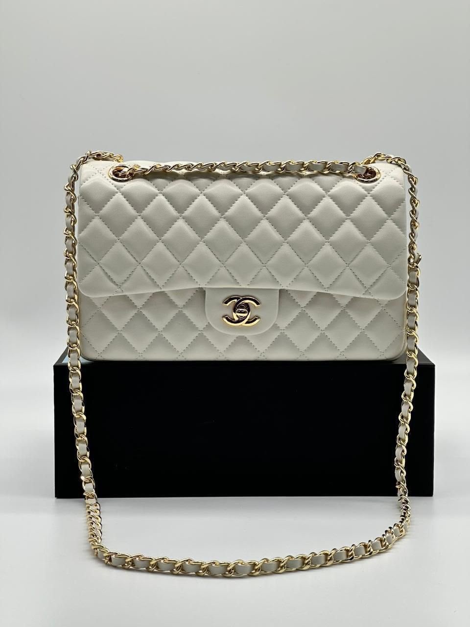 сумка chanel,сумка шанель,сумка шанель chanel 2.55 flap бежевая с фурнитурой серебро,сумка шанель бежевая,женская сумка chanel