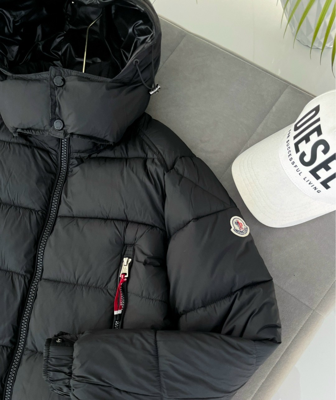 пуховик мужской moncler,пуховик moncler,мужской чёрный пуховик moncler vezere,куртка moncler мужская,куртка мужская зимняя moncler