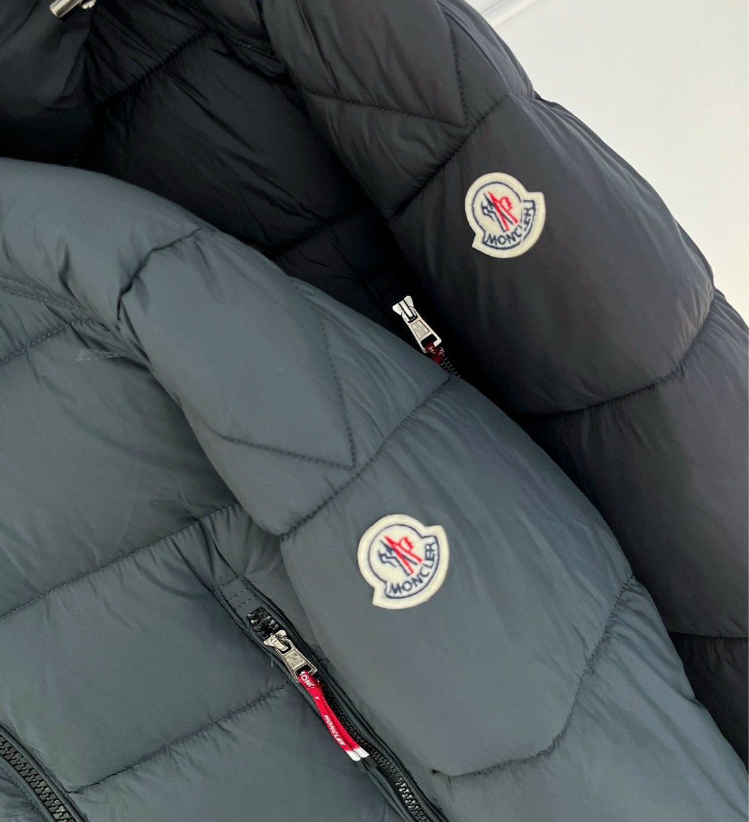 пуховик мужской moncler,пуховик moncler,мужской чёрный пуховик moncler vezere,куртка moncler мужская,куртка мужская зимняя moncler